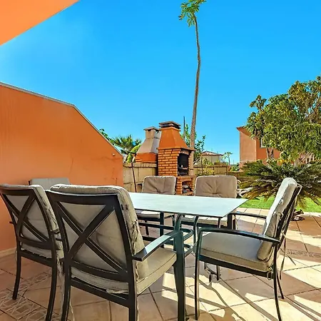 New Townhouse In El Duque Joyas Дом отдыха