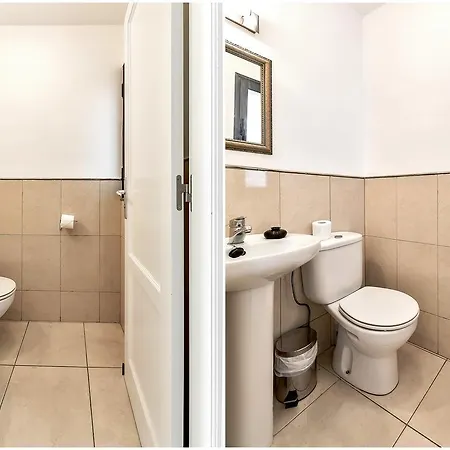 New Townhouse In El Duque Joyas Адехе