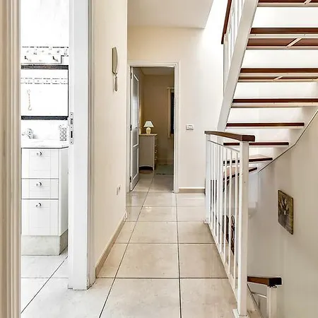 New Townhouse In El Duque Joyas بيت للعطل *
