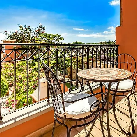 New Townhouse In El Duque Joyas أذيخي