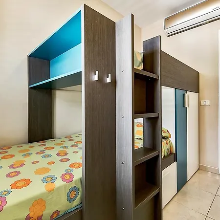 New Townhouse In El Duque Joyas بيت للعطل أذيخي