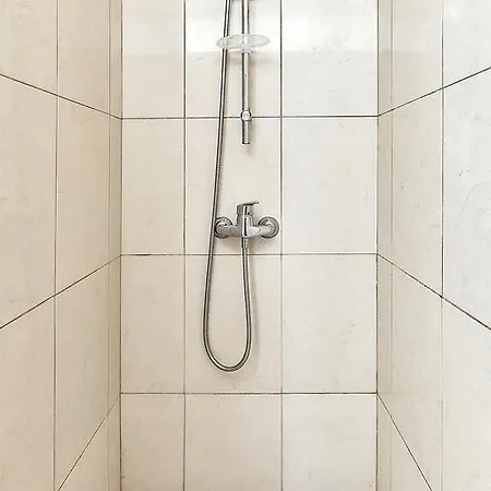 New Townhouse In El Duque Joyas *