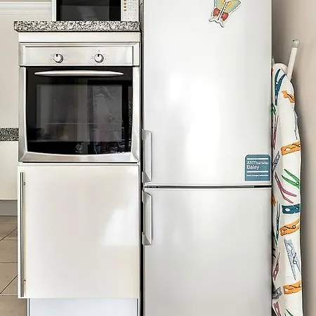 New Townhouse In El Duque Joyas *