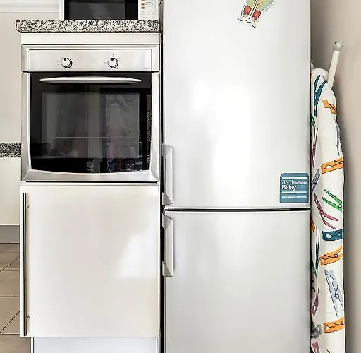 New Townhouse In El Duque Joyas *