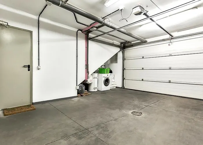 New Townhouse In El Duque Joyas *