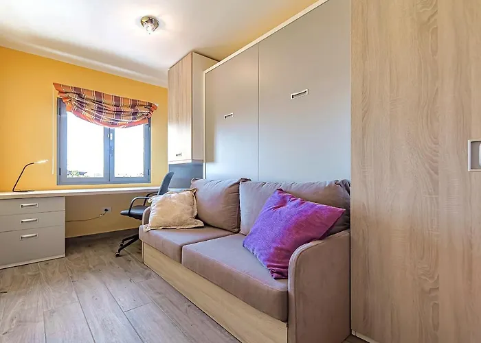 New Townhouse In El Duque Joyas * Адехе