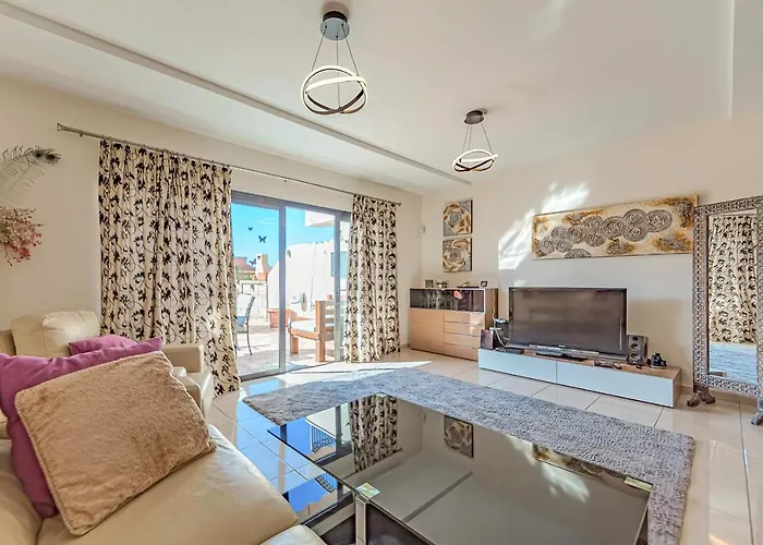 New Townhouse In El Duque Joyas * Адехе