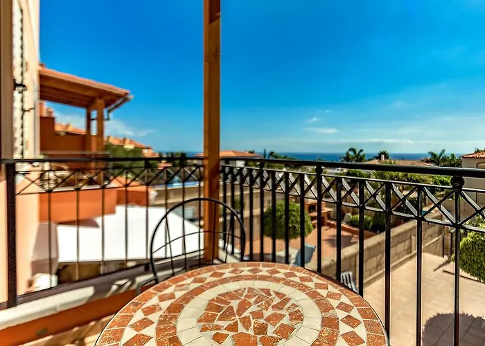 New Townhouse In El Duque Joyas Адехе