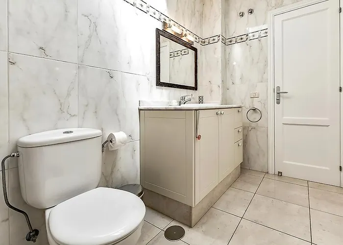 Будинок відпочинку New Townhouse In El Duque Joyas